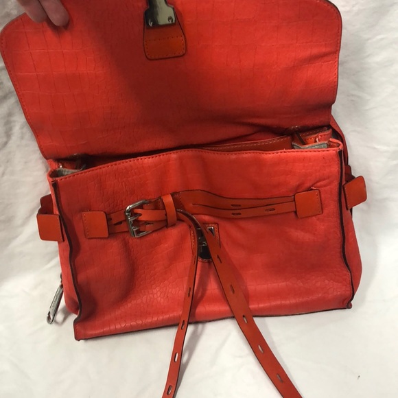 Chic Orange Leather Tote Bag - Picture 2 of 8